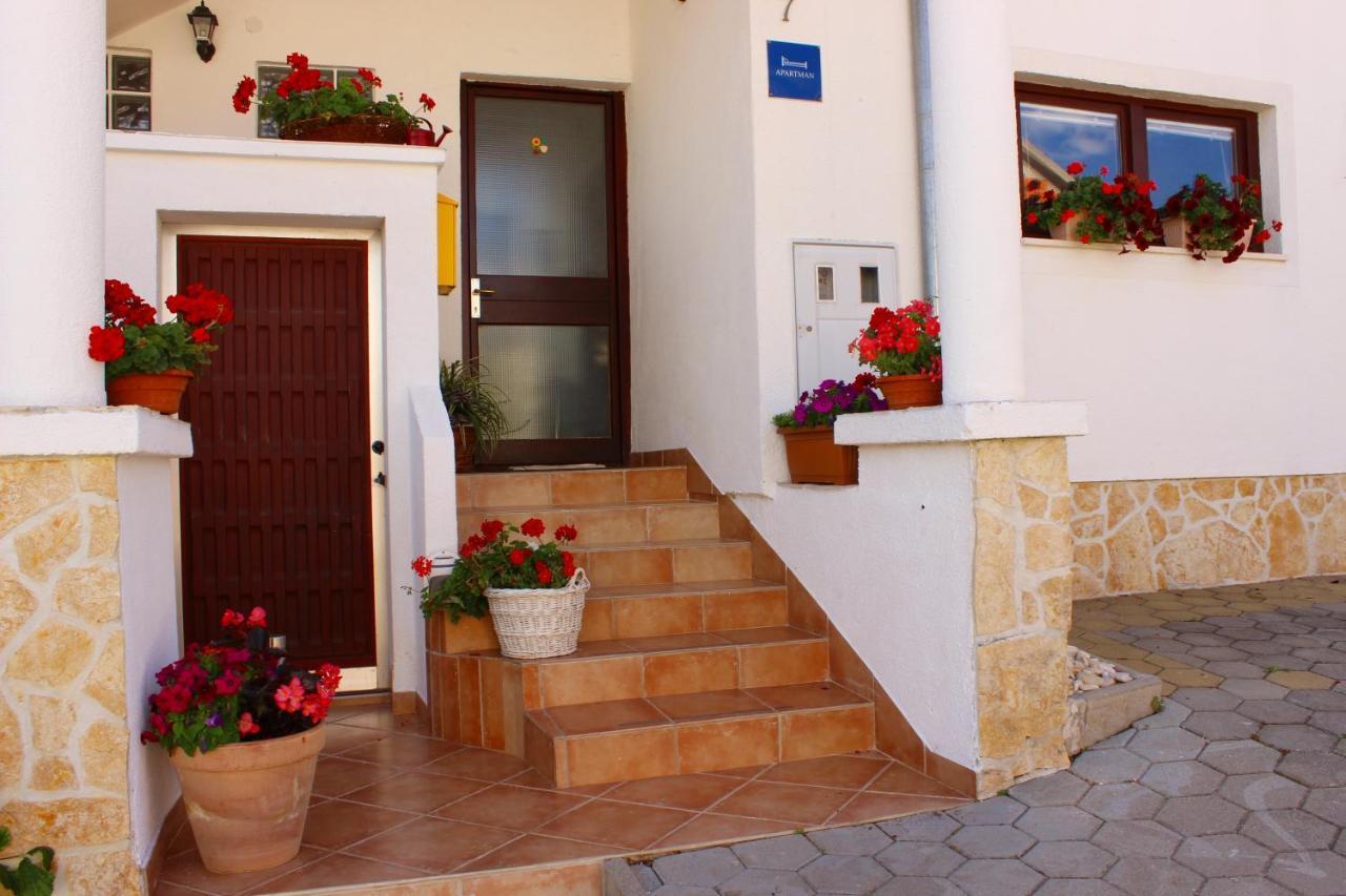 Apartments Villa Arta Murter Exterior foto